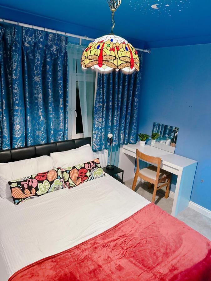 Luxury Double Blue Room ロンドン エクステリア 写真
